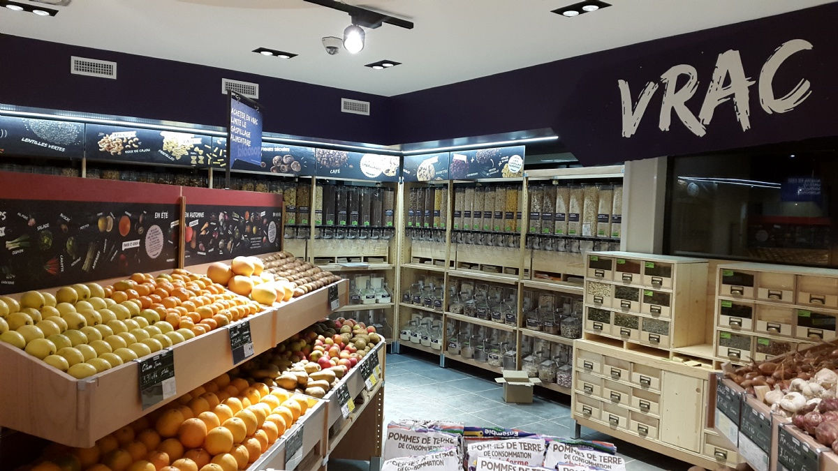 Un magasin qui donne la priorité au vrac! Un magasin qui donne la priorité au vrac!